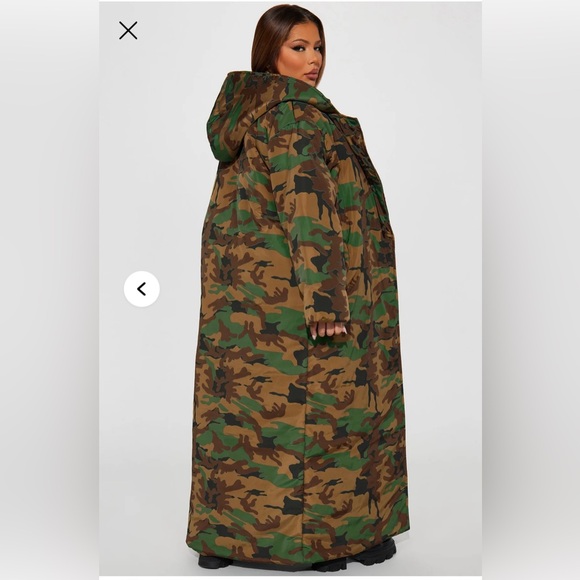 NWT Fashion Nova Camouflage Plus Size Puffer Coat Size 1X - Picture 3 of 3